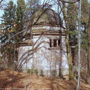 Mauzoleum Emila Beckera w Maciejowej - mauzoleum emila beckera w maciejowej 5