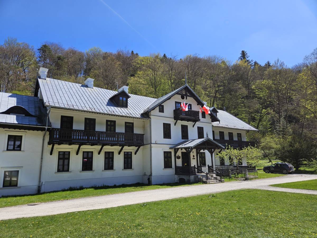 Ośrodek Edukacyjno-Dydaktyczny w Ojcowie - dawny hotel pod kazimierzem w ojcowie 3