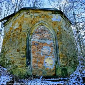 Mauzoleum von Cottenetów w Brunowie - mauzoleum von cottenetow w brunowie 7