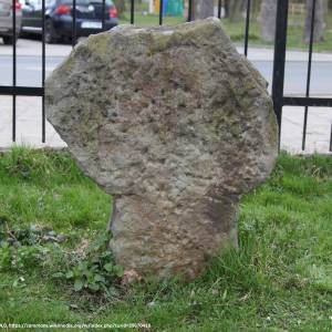 Krzyż pokutny przy pałacu w Mysłakowicach - krzyz pokutny w myslakowicach 5