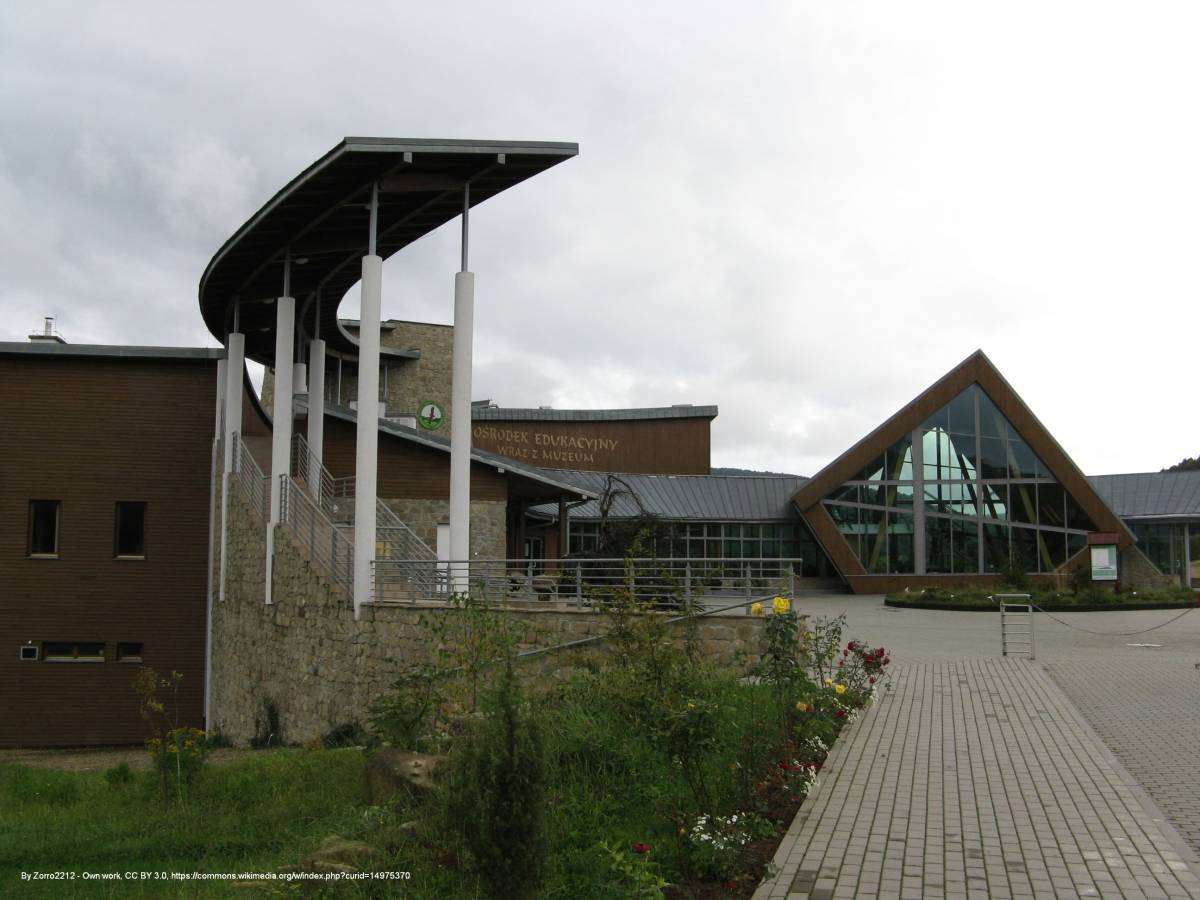 Ośrodek Edukacyjno - Muzealny MPN im. Jana Szafrańskiego - osrodek edukacyjny i muzeum w krempnej 2