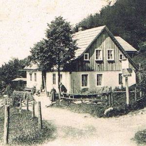 Dawna osada Budniki w Karkonoszach - budniki budynek szkoly