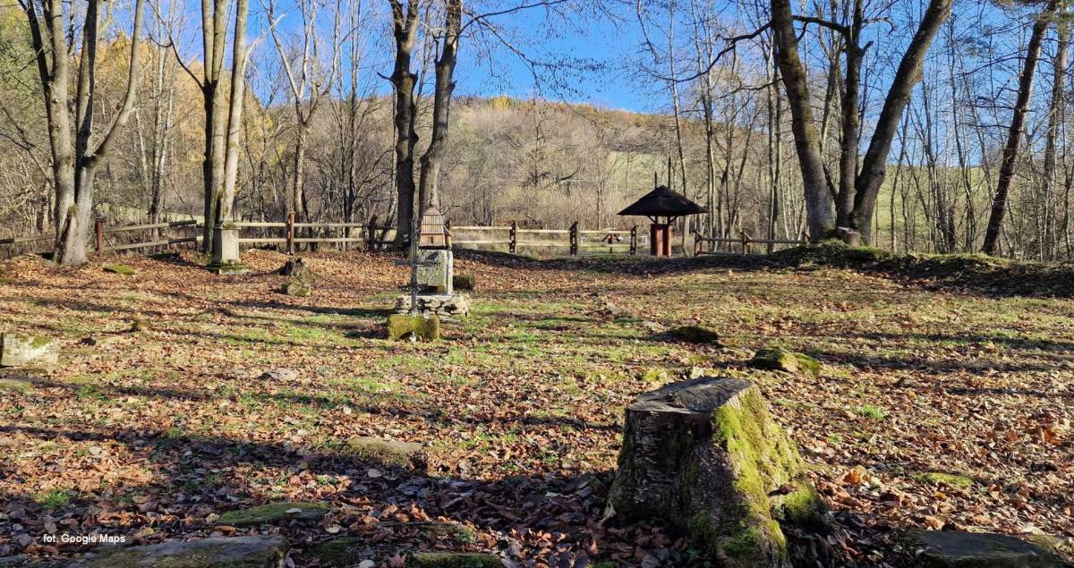 Cmentarz łemkowski w Żydowskim - sciezka przyrodnicza kiczera im prof jana rafinskiego9