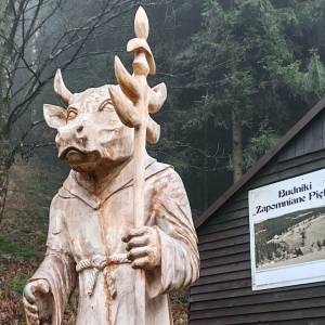 Pomnik Wołogóra w Budnikach - pomnik wologora w budnikach 2