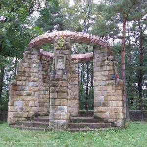 Cmentarz wojskowy na wzgórzu Łokieć - cmentarz 6 krempna 05