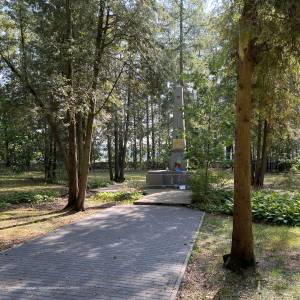 Cmentarz Żołnierzy Radzieckich w Augustowie - cmentarz zolnierzy radzieckich w augustowie 1