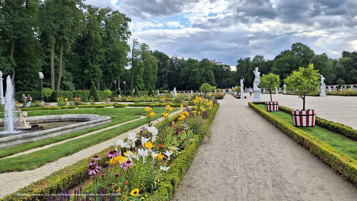 Park Branickich w Białymstoku - 20230711 172639 july 2023 in bialystok