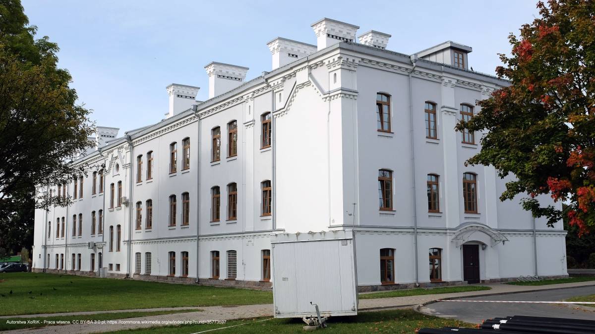 Koszary Bema w Białymstoku - bialystok budynek koszarowy nr 3 ob podlaski oddz strazy granicznej im h minkiewicza ok 1887 bema 100 001 5